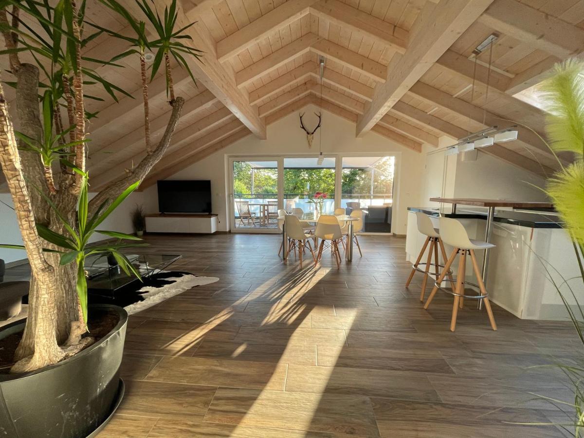 Lichtdurchflutete Wohnung Mit Grosser Dachterrasse 브룩뮐 외부 사진